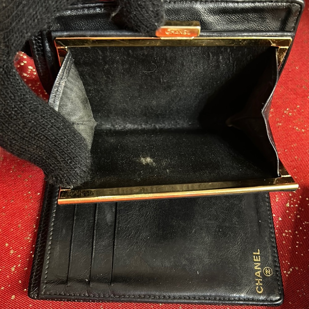 Authentic Chanel Caviar wallet leather - Picture 7 of 10